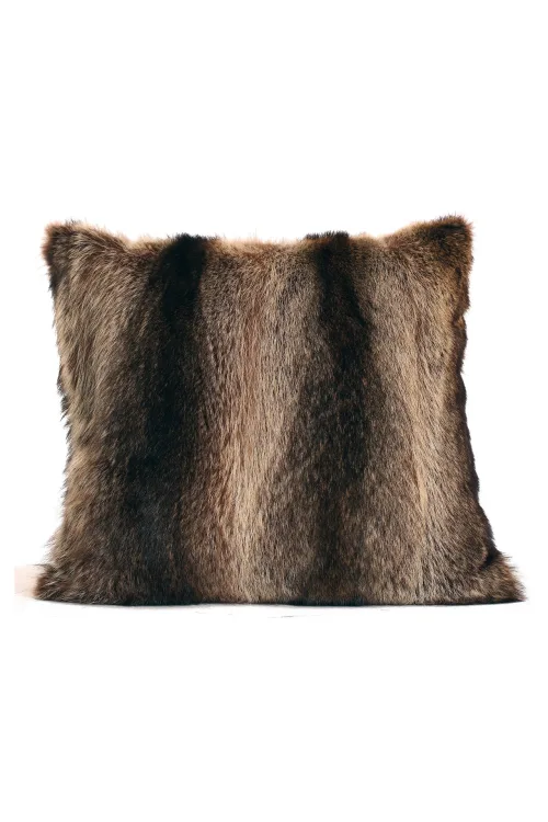 Natural Raccoon fur cushion | Decorative accessories | BILODEAU Canada