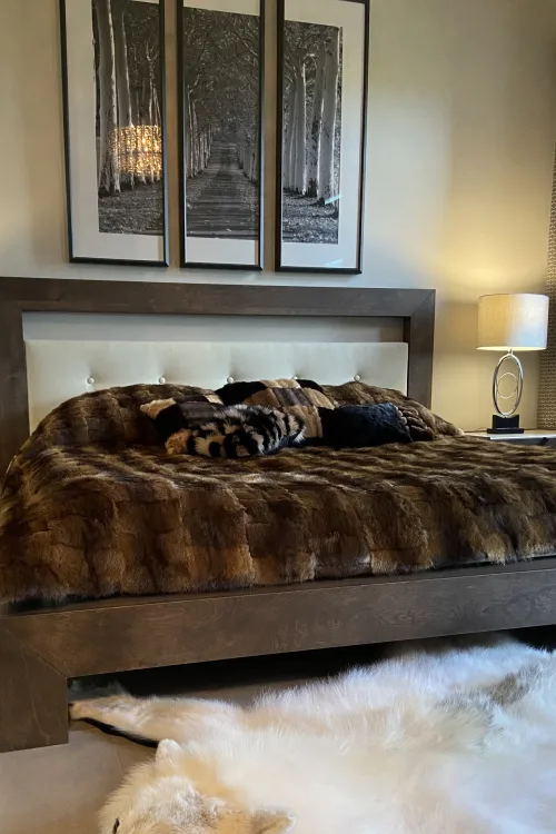 Bedspread - Muskrat fur | Decorative accessories | BILODEAU Canada