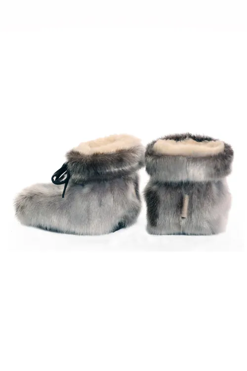 Pantoufles pour bébé en Loup Marin naturel | Bébé | BILODEAU Canada